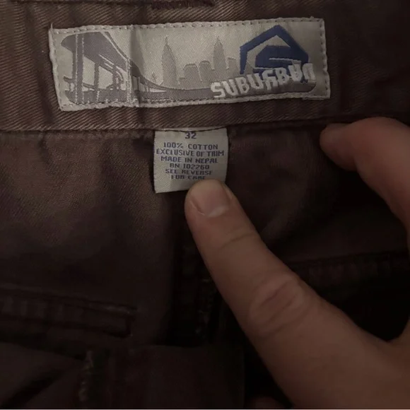 Suburban Y2K Brown Cargo Shorts - Picture 5 of 7